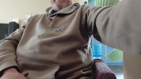 rarvet online show from 10-26-25, 12:05