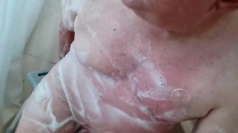 Snapshot of rasbearingsly chatting on 11-17-25, 04:13 Rasbear online show from 11-17-25, 04:13