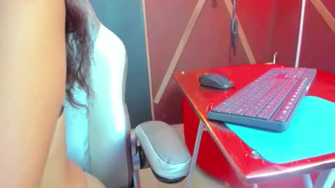 Snapshot of rashelderosa chatting on 06-02-26, 12:07 RashelDerosa online show from 06-02-26, 12:07