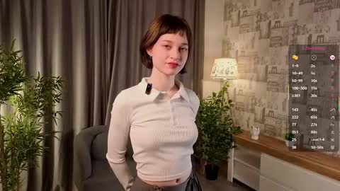 Snapshot of rashidagiczewski chatting on 10-18-25, 01:08 Nicole online show from 10-18-25, 01:08