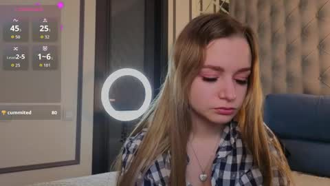 Snapshot of rashidagiczewski chatting on 05-07-26, 01:11 Nicole online show from 05-07-26, 01:11