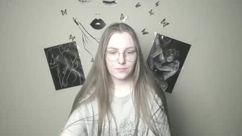 raspberry0101 online show from 01-07-25, 05:31