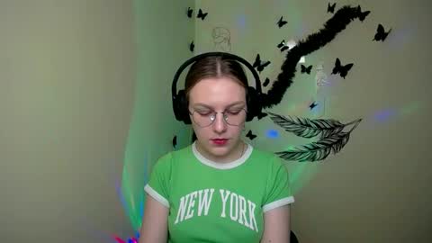 raspberry0101 online show from 02-04-25, 07:18