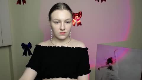 raspberry0101 online show from 02-09-25, 07:41