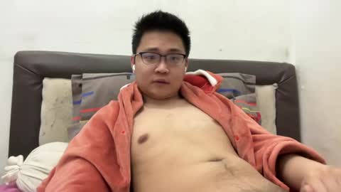 Snapshot of ratedepic17 chatting on 05-15-26, 06:59 randomnaut online show from 05-15-26, 06:59