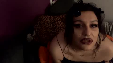 Snapshot of rattlesnakebitch chatting on 01-31-25, 09:05 Rattlesnake Bitch 666 online show from 01-31-25, 09:05