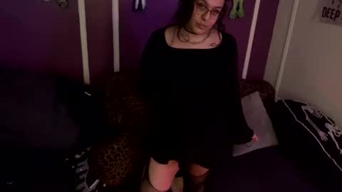 Rattlesnake Bitch 666 online show from 11-11-25, 10:54