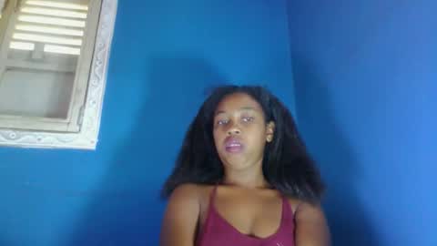 Snapshot of raveloarisoamarieesmera chatting on 02-14-26, 08:00 raveloarisoamarieesmera online show from 02-14-26, 08:00