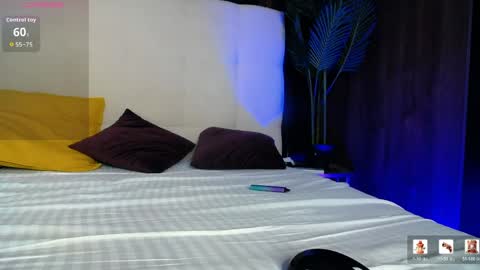 Raven Foxxy online show from 05-08-26, 05:35