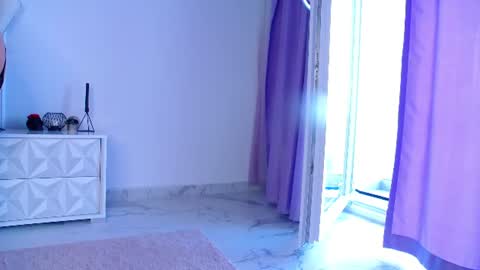 Raven Foxxy online show from 06-24-26, 06:12