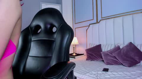 raven_jade_ online show from 03-03-25, 09:55