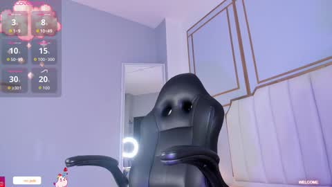 raven_jade_ online show from 09-10-25, 03:39