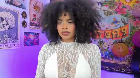 Snapshot of raven_luv chatting on 01-14-26, 01:44 raven online show from 01-14-26, 01:44