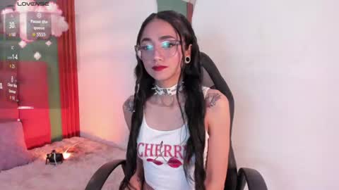raven_smith_ online show from 06-21-26, 05:26