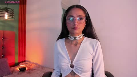 raven_smith_ online show from 06-25-26, 12:43