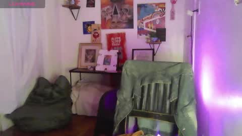 Raven online show from 12-31-24, 03:01