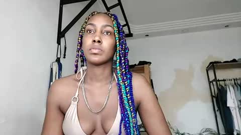 Snapshot of ravenbby chatting on 07-01-26, 02:35 ravenbby online show from 07-01-26, 02:35