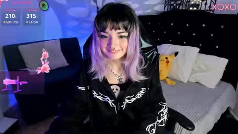 ravencollen online show from 10-31-25, 02:12