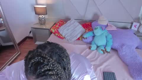    online show from 01-02-25, 03:26
