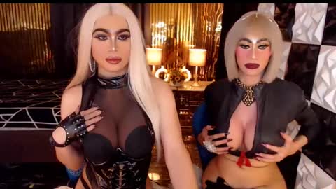 Snapshot of ravenmystiquex chatting on 05-23-26, 02:50 ravenmystiquex online show from 05-23-26, 02:50