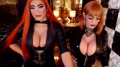 Snapshot of ravenmystiquex chatting on 05-26-26, 01:56 ravenmystiquex online show from 05-26-26, 01:56
