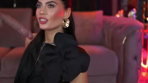 Lav online show from 06-30-26, 07:37