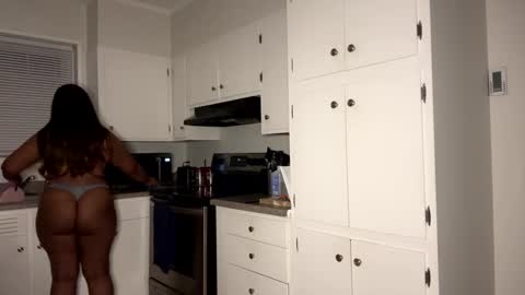 raventhebigbodybitch online show from 02-06-25, 01:49