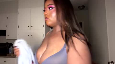 raventhebigbodybitch online show from 02-08-25, 12:28