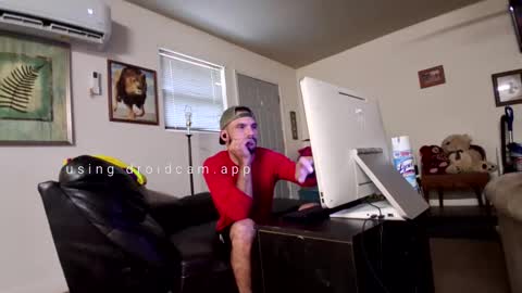 Snapshot of ravenwings5235 chatting on 10-26-25, 07:42 ravenwings5235 online show from 10-26-25, 07:42