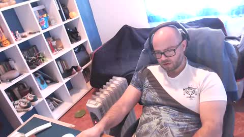 ravingr3d3 online show from 02-26-25, 12:14