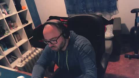 ravingr3d3 online show from 03-05-25, 06:56