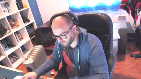 ravingr3d3 online show from 03-06-25, 09:14