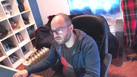 ravingr3d3 online show from 03-07-25, 09:07