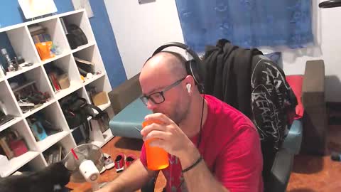 ravingr3d3 online show from 09-11-25, 09:37