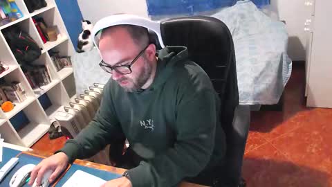 Snapshot of ravingr3d3 chatting on 02-16-26, 09:16 ravingr3d3 online show from 02-16-26, 09:16