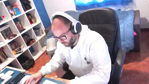 Snapshot of ravingr3d3 chatting on 03-26-26, 10:32 ravingr3d3 online show from 03-26-26, 10:32