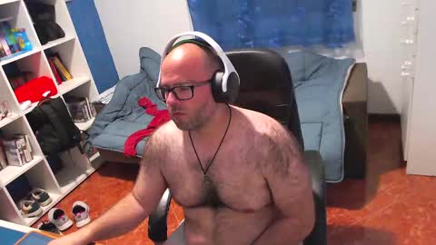 ravingr3d3 online show from 05-01-26, 10:58