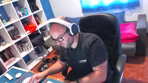 ravingr3d3 online show from 05-07-26, 08:31