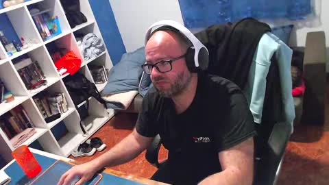 ravingr3d3 online show from 05-09-26, 11:10