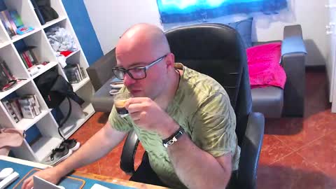 ravingr3d3 online show from 05-21-26, 08:10
