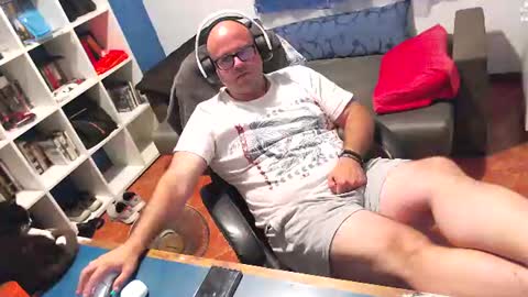 ravingr3d3 online show from 06-15-26, 10:45