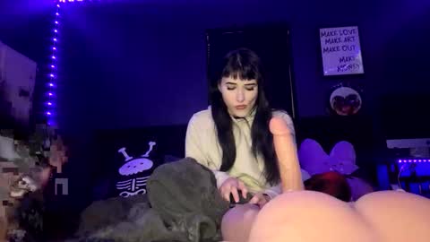 Ravyn and Nyx online show from 12-20-25, 03:35