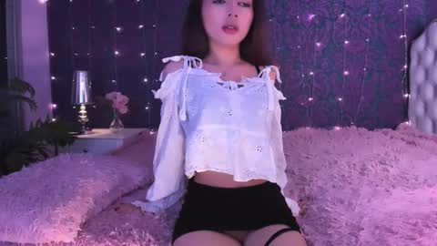 Lillian online show from 09-20-25, 04:30