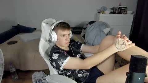 Ray online show from 10-03-25, 09:01