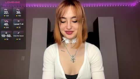 Sophia - online show from 09-15-25, 01:44