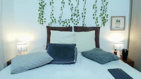 Ray online show from 10-17-25, 11:18