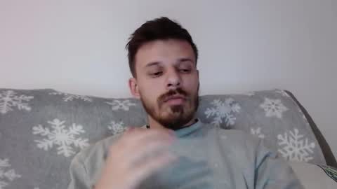 Snapshot of rayann27 chatting on 12-01-24, 06:08 rayan online show from 12-01-24, 06:08