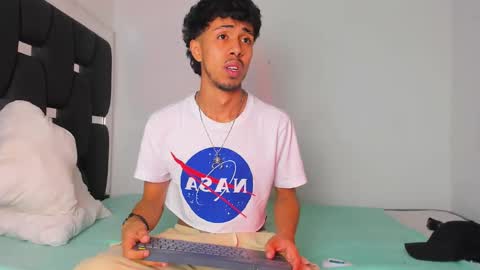 Rayn online show from 10-21-25, 08:48