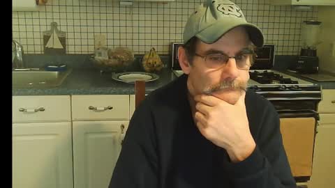 Ray online show from 02-10-25, 01:55