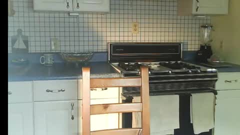 Ray online show from 12-01-25, 10:04